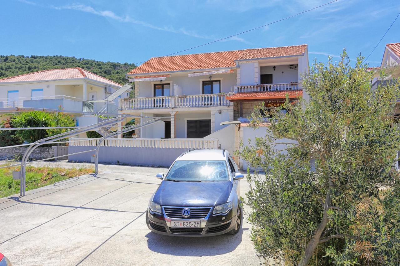 Apartments By The Sea Slatine, Ciovo - 16131 Exterior photo